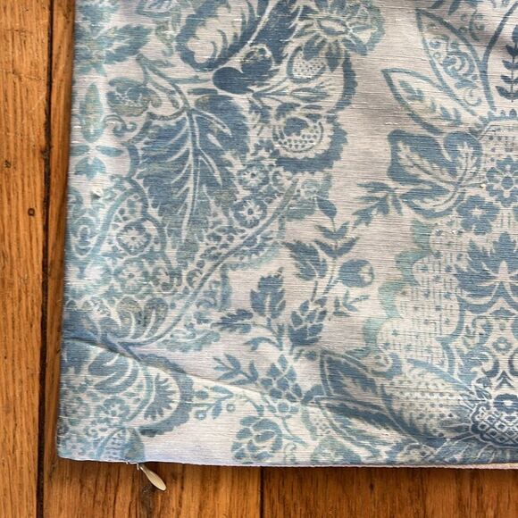 Pottery Barn Cecile Pillow Cover - Picture 3 of 8